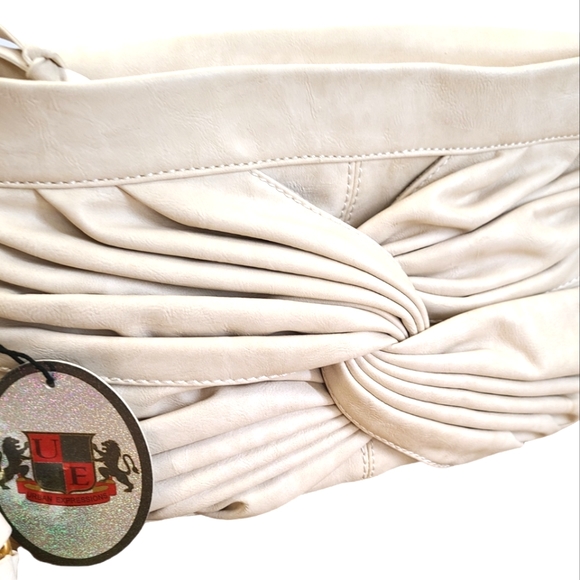 New with Tags Urban Expressions Vegan Leather Twist Front Bag - Picture 3 of 8